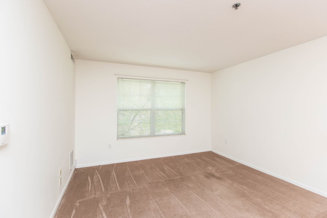 Senior 55+ Apartments Photos of Wellington Village in Hilliard, OH